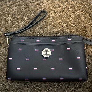 Tommy Hilfiger Black Wristlet with Logo Pattern
